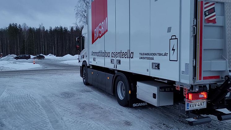 Hiljainen_Scania_25P.mp4