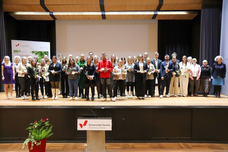 Studiengänge der Sozialen Arbeit an der Universität Vechta entlassen Absolvierende 2024