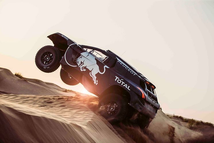 PEUGEOT 2008 DKR – Ett nytt lejon är redo för Dakarrallyt 2016 