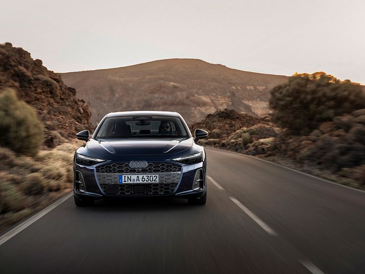 Audi A6 Limousine (Firmamentblå)