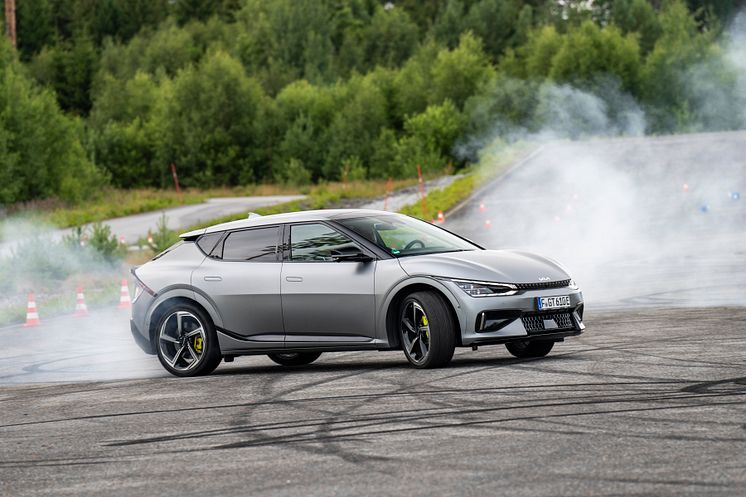 KIA_EV6GT-073_3600x2400
