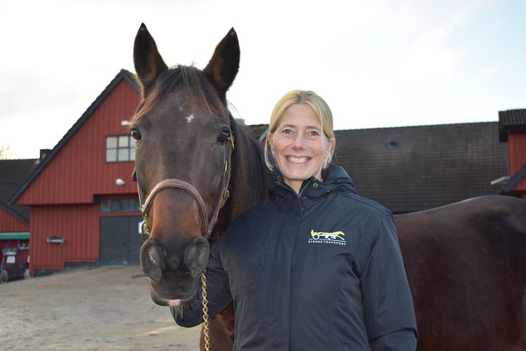 Maria Croon med häst