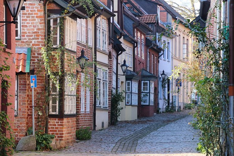 Lüneburgs charmerende Altstadt ligger oven paa et bjerg af salt.