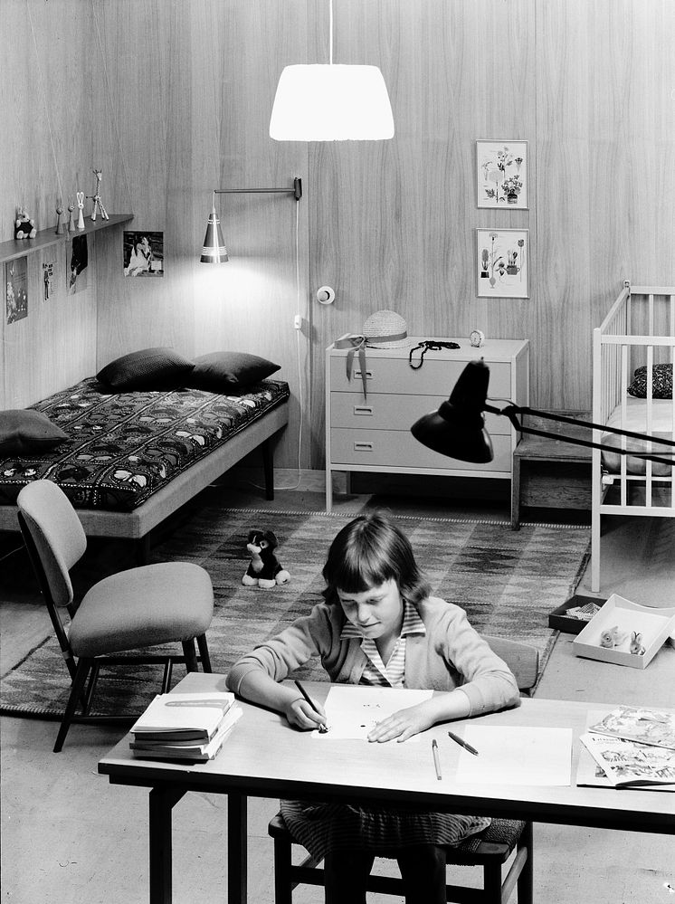 Belysning i barnens rum 1959. Foto: Karl-Erik Granath, © Nordiska museet
