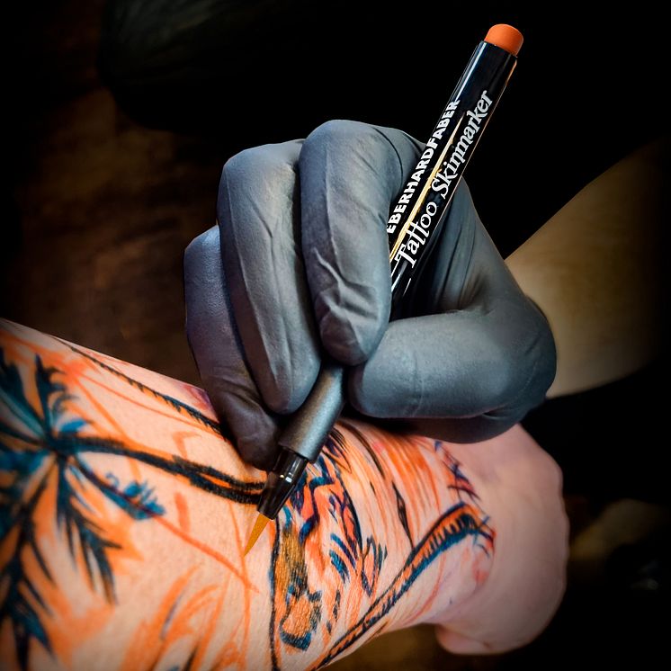 Tattoo skinmarker orange image