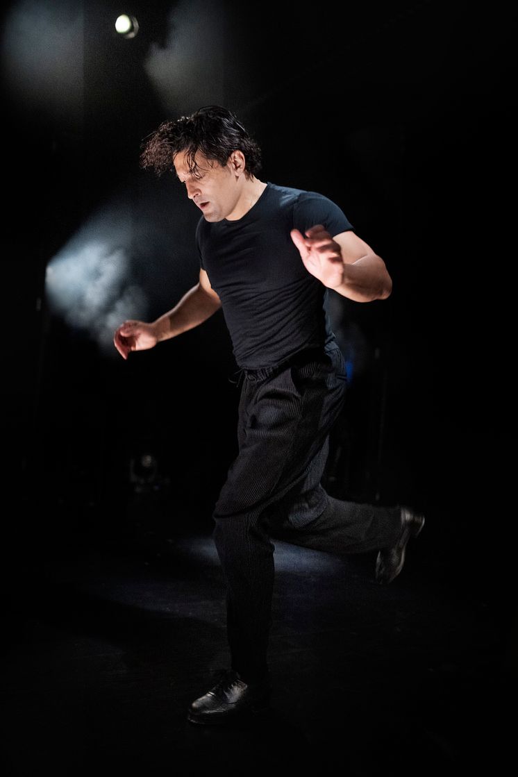 Dansa Rennie! / Rennie Mirro