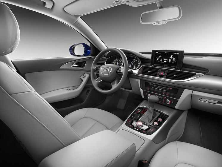 Audi A6 L e-tron (Chinese market) cockpit
