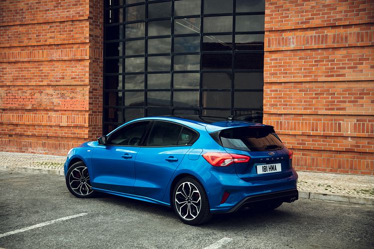 FORD_2018_FOCUS_ST-LINE__14