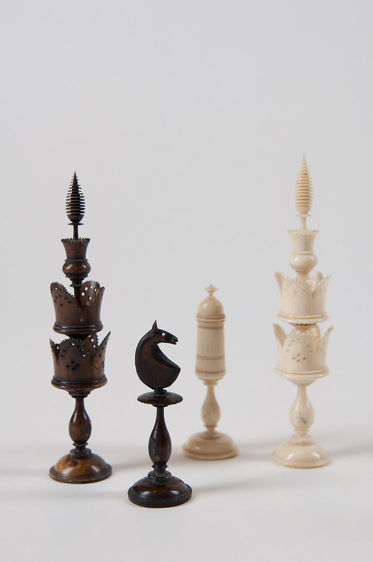 Schackpjäser i elfenben, foto: ©Nordiska museet