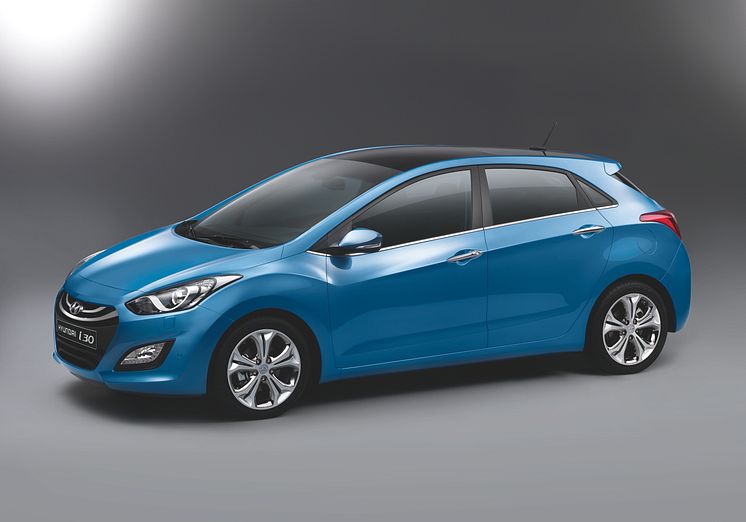 Hyundai i30 studio venstre side front