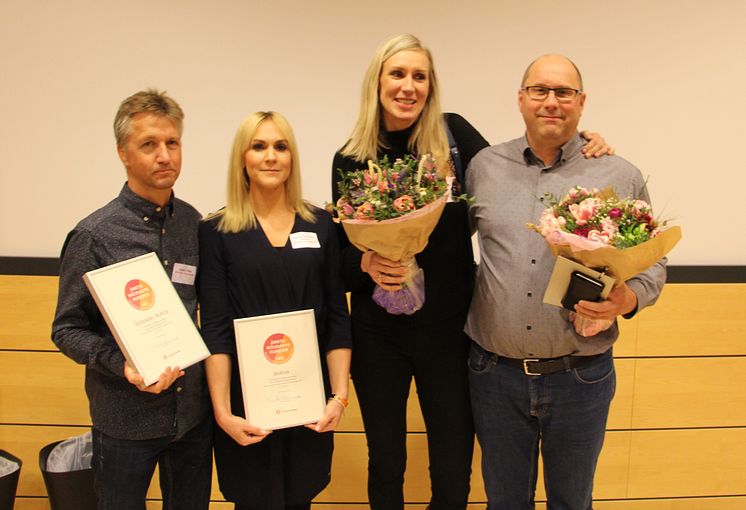 Medarbetare från BoKlok mottager utmärkelsen "Årets nöjdaste kunder", 2017. 