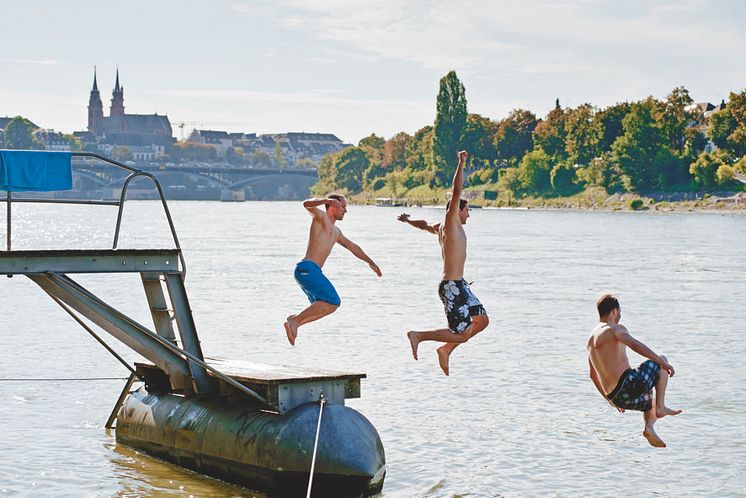 Rheinschwimmen Basel, Copyright Basel Tourismus / Andreas Zimmermann