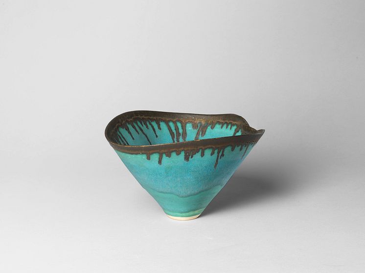 Lucie Rie, Conical Bowl with blue glaze. Estimate: £5,000-7,000