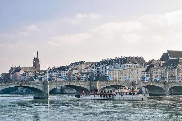 Schifffahrt auf dem Rhein in Basel.  Copyright: © Basler Personenschifffahrt AG.