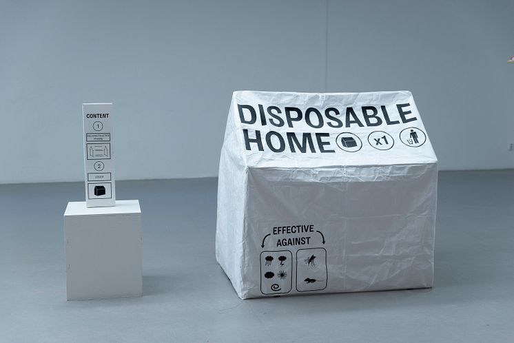 Disposable Home av Edward Ström
