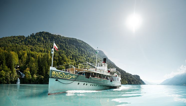 Dampfschiff Lötschberg auf dem Brienzer See im Berner Oberland. Copyright: BLS Schifffahrt