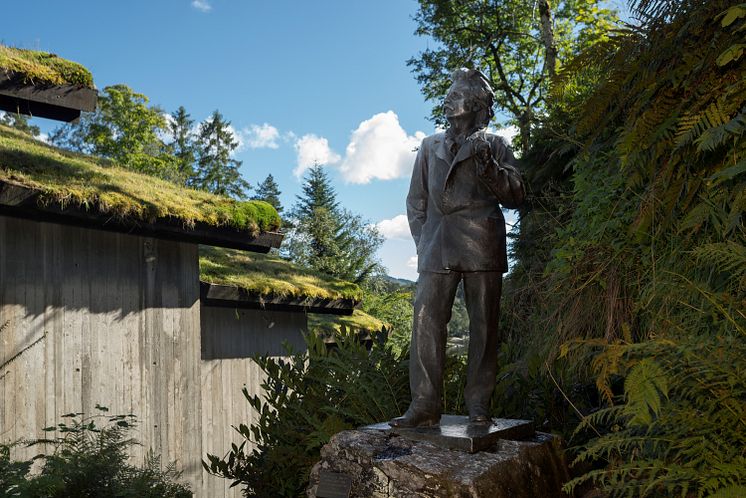 Statuen av Edvard Grieg på Troldhaugen