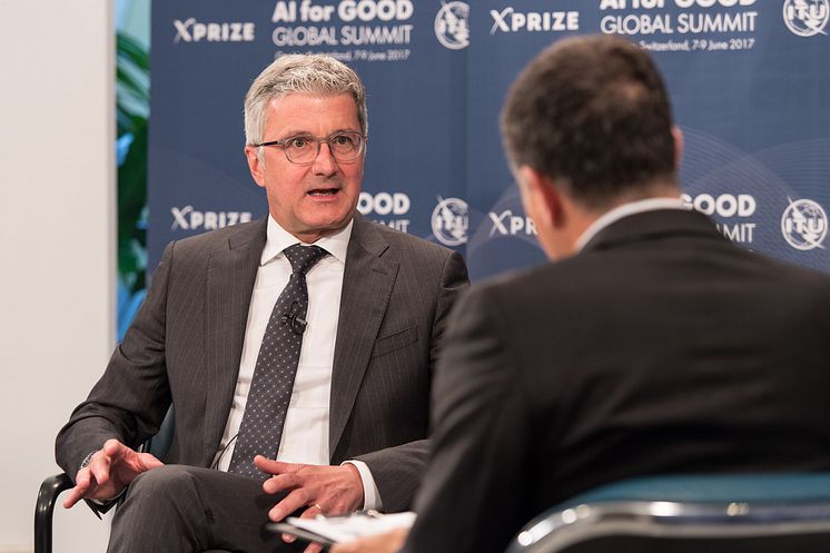 Audi CEO Rupert Stadler taler på FN-konferencen 'AI for Good Global Summit' 7 juni 2017 i Geneve