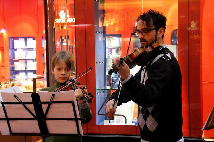 Großer Erfolg: Bärenherz-Weihnachtsbasar 2015