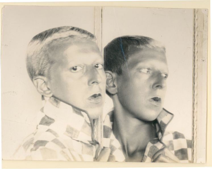 Claude Cahun (Lucy Schwob) (1894–1954) og Marcel Moore (Suzanne Malherbe) (1892–1972) Selvportrett, 1927 