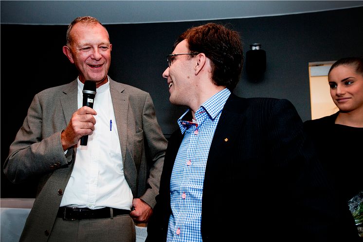 Mats Gabrielsson med vinnaren Christian Jonsson på Audi Forum