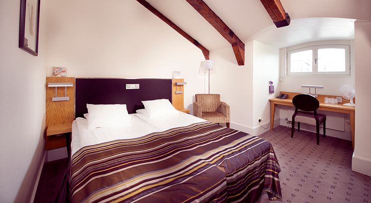 Hotel-standard-double-room-clarion-collection-hotel-bilan
