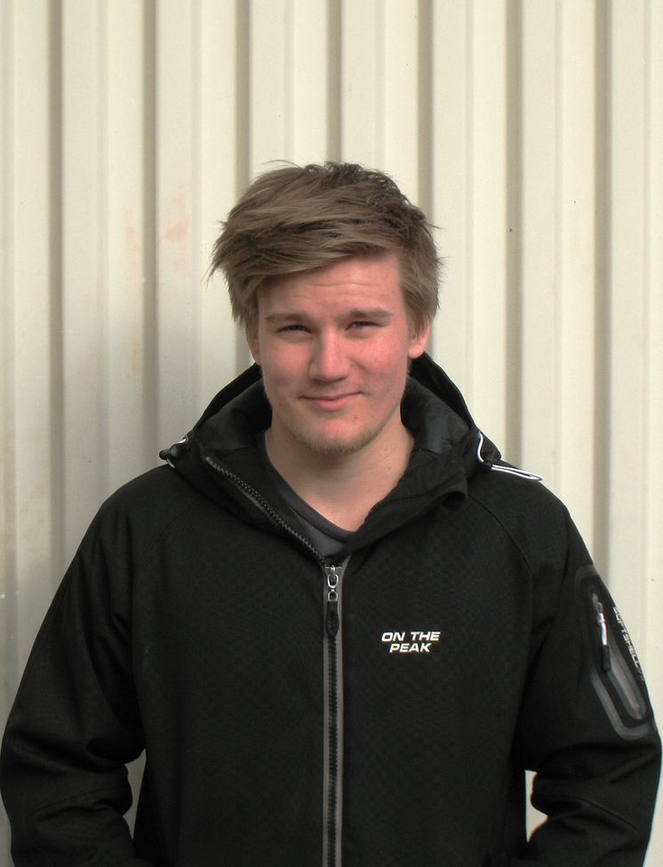 Dennis Karlsson, Karlskrona, finalist i "SM för unga plåtslagare 2013".