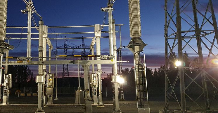 Omexom moderniserar ytterligare två 400 kV-stationer