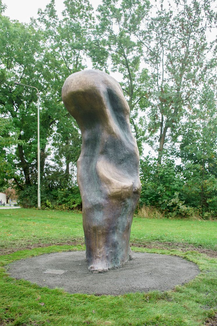 Barnens skulpturpark - Tankekraften (stående)