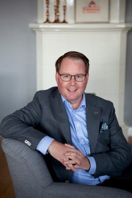 Dennis Davidsson VD Laholms Sparbank.jpg