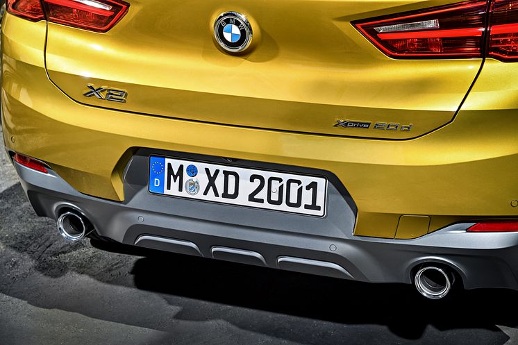 HELT NYA BMW X2