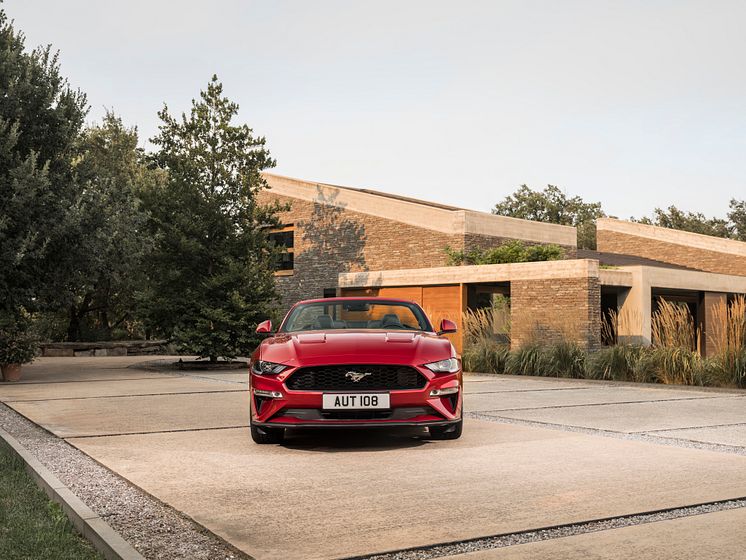 FORD MUSTANG 2017 (10)