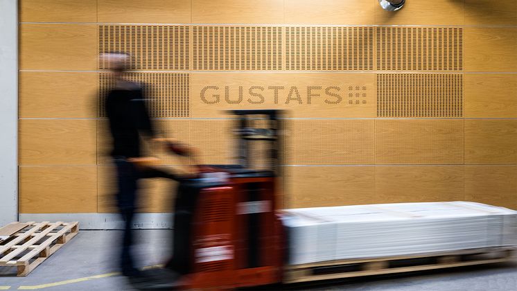 Full fart i Gustafs produktion