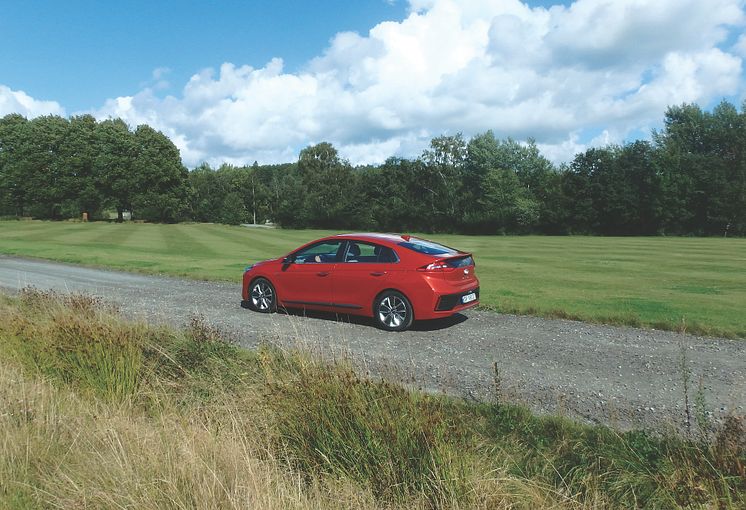 Hyundai IONIQ hybrid