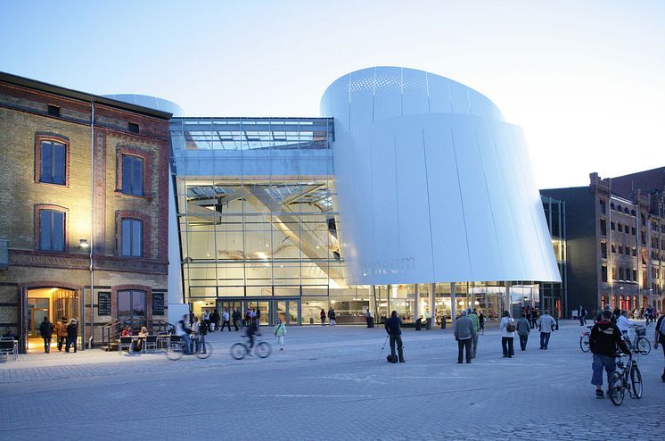 Stralsund: Ozeaneum Außenansicht