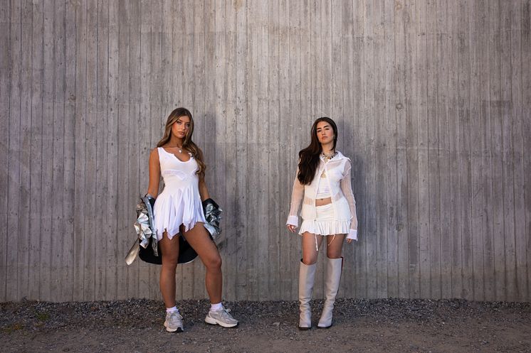 Hanna & Olivia_276A5441