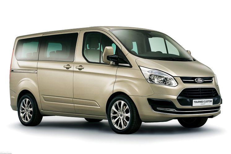 Ford Tourneo Custom ja FC Santa Claus