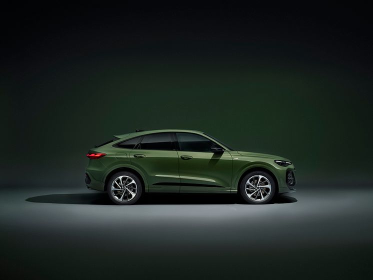 Audi Q5 Sportback (Distriktgrøn metallak)