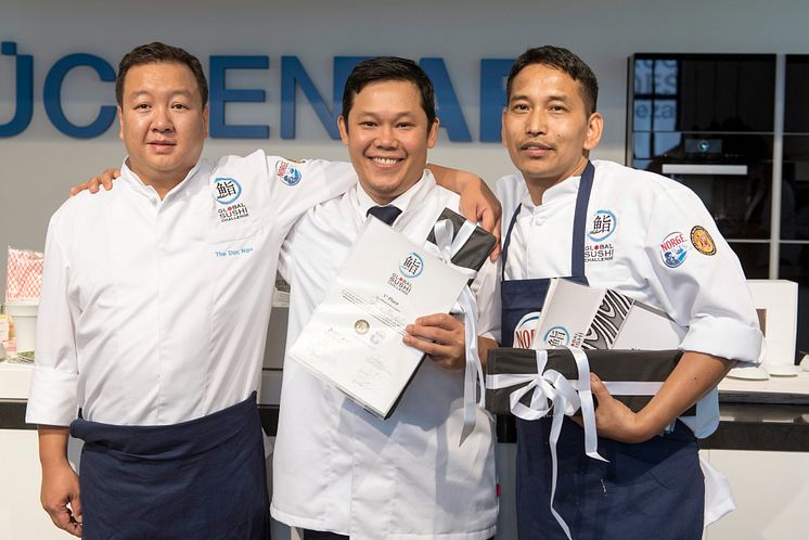 Deutschlands beste Drei: The Duc Ngo (3. Platz), Mongkol Patprom (1. Platz), Bijaya Gurung (2. Platz)