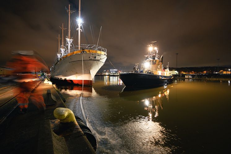 Barken Viking lämnar Göteborg