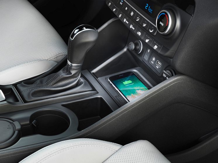 New Hyundai Tucson Wireless Charging