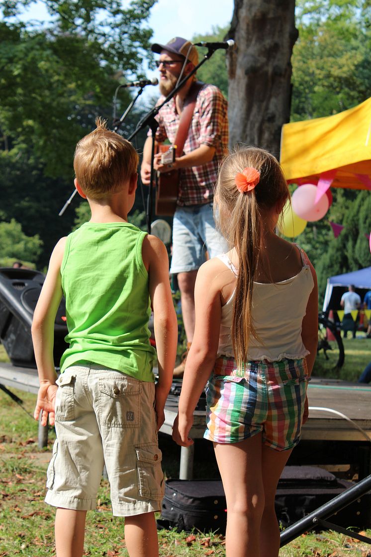 Tag der offenen Tür im Kinderhospiz: Bärenherz-Sommerfest lockt 1.000 Besucher in den Kees’schen Park