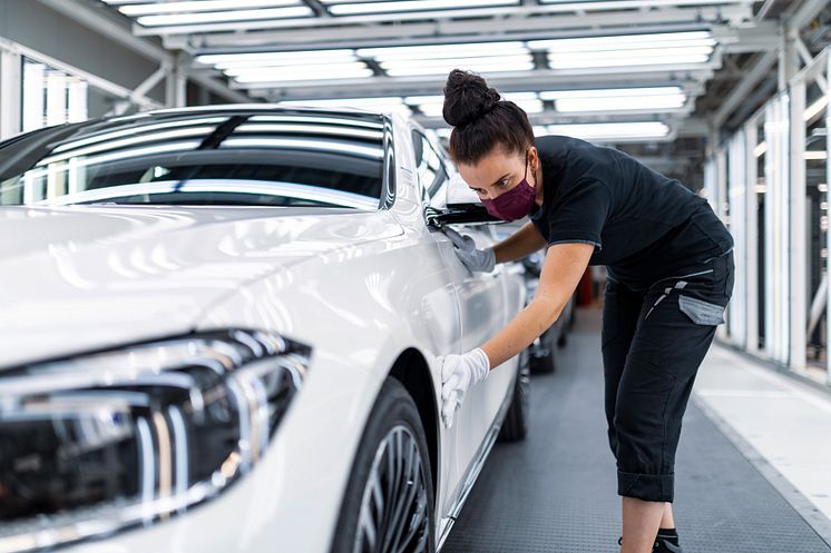 Mercedes-Benz sigter mod mere ansvarlig bilproduktion