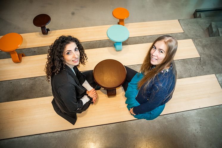 Hajdi Moche och Nathalie Hallin