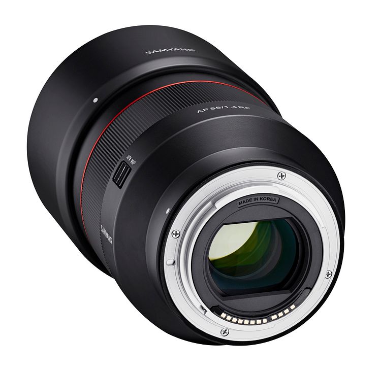 Samyang AF85_1.4RF 004 Mount