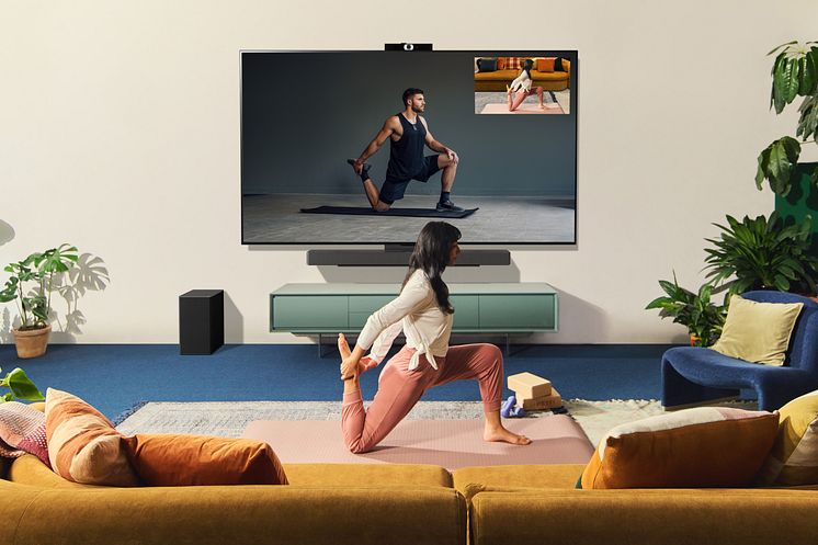 03_LG_OLED_LifeStyleShoot_C4_Wall_Mount.jpg