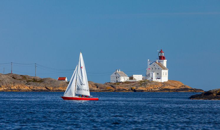 Lyngør Lighthouse-Photo -Vidar Moløkken – Visit Norway.jpg