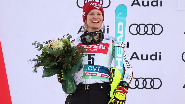 Lena_Duerr_Levi_SL_podium_2023