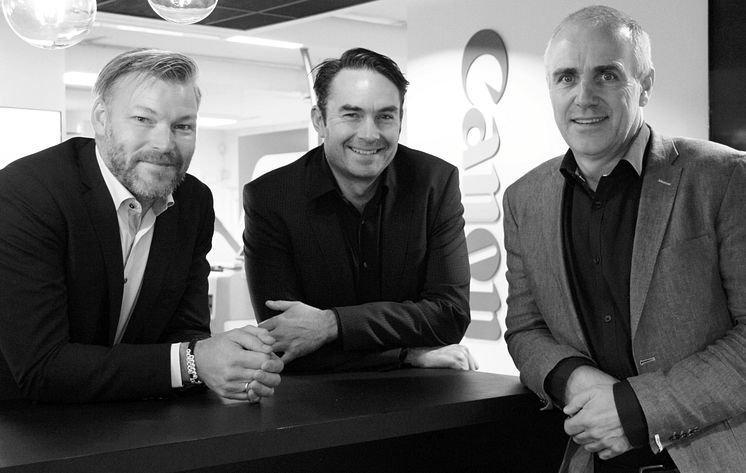 Marius Andressen, Key Account Manager, og Timm Wold, salgssjef Proff Print i Canon Norge sammen med Geir Thorbjørnsen, daglig leder i CopyCat