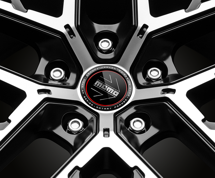 MOMO-RFX-01-Wheel-Image-6.png